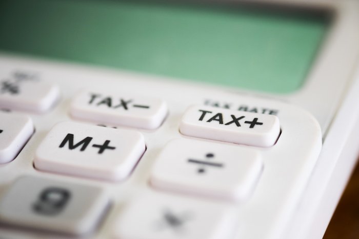 Photo free license. Источник: vecteezy.com/photo/1226642-close-up-of-tax-button-on-calculator Photo free license. Источник: vecteezy.com/photo/1226642-close-up-of-tax-button-on-calculator